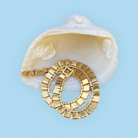 Monet vintage gold tone link bracelet - Picture 3 of 5